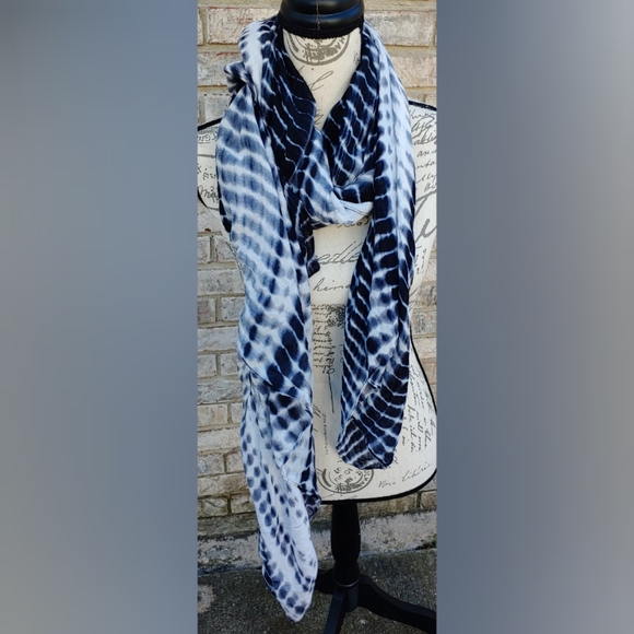 ✨So Beautiful✨Michael Stars Alligator Tie Dye Scarf/Wrap/Sarong OS - Picture 4 of 9